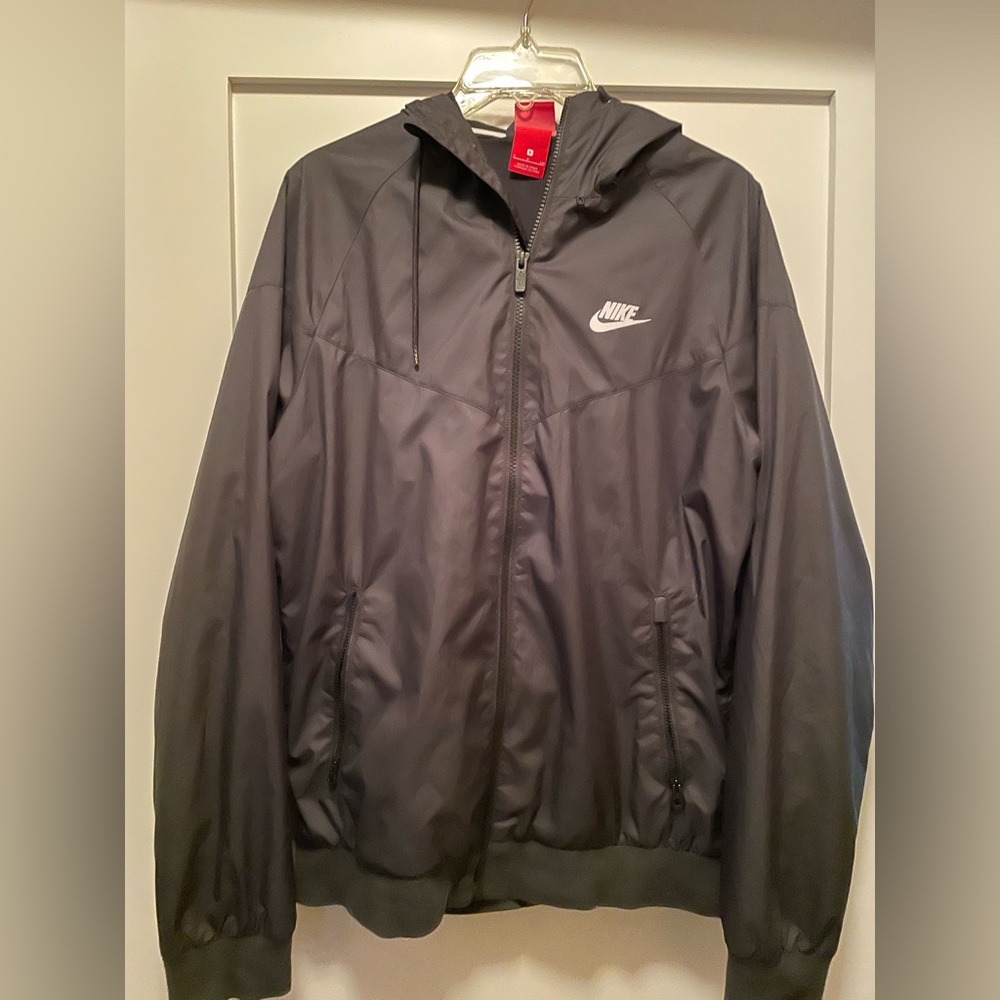 Men’s Nike Hooded Windbreaker